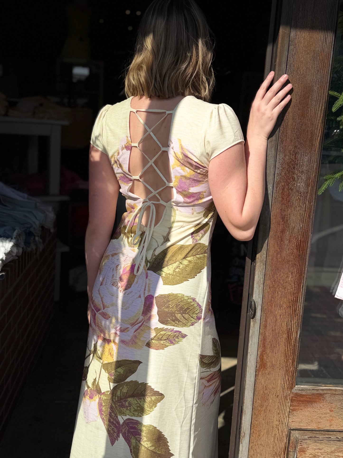 Lace Back Short Slv Maxi Dress