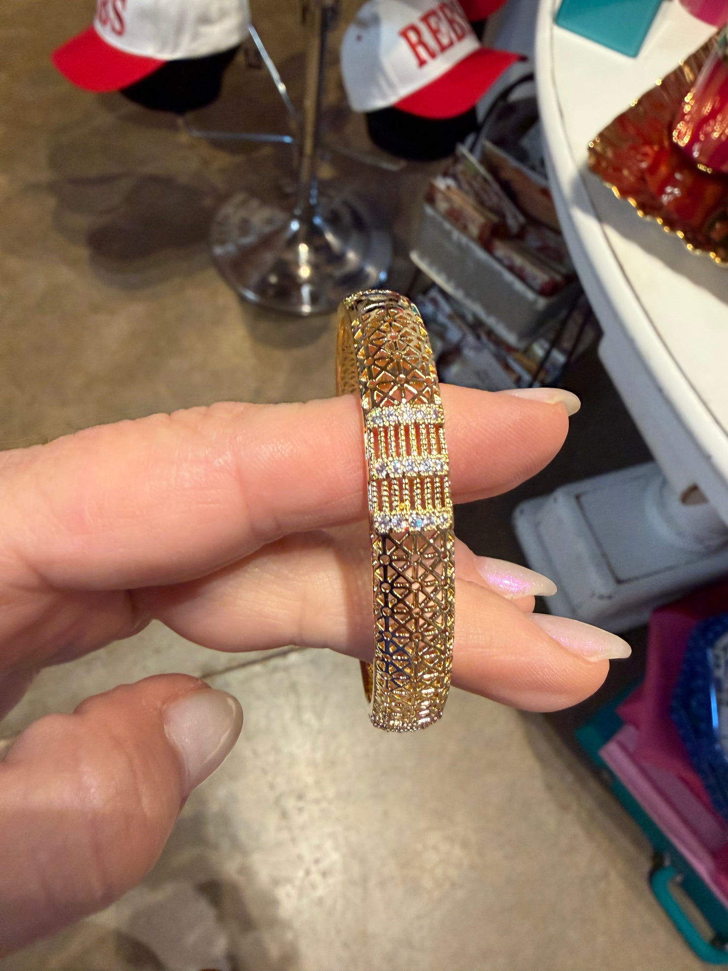Pattern Bangle - Gold
