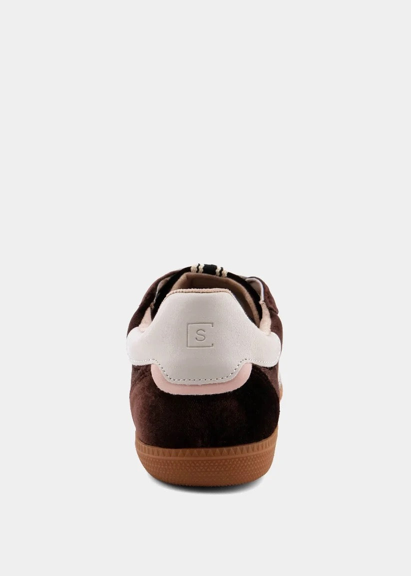 Stevie Sneaker