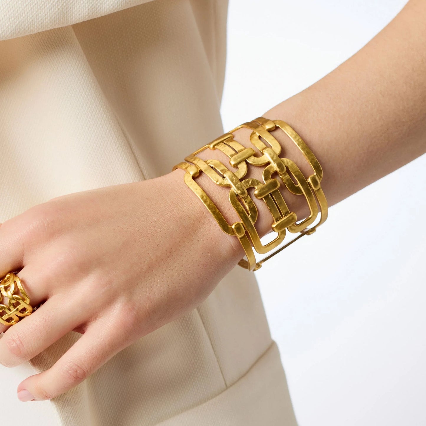 Sahara Statement Cuff all gold Julie Vos