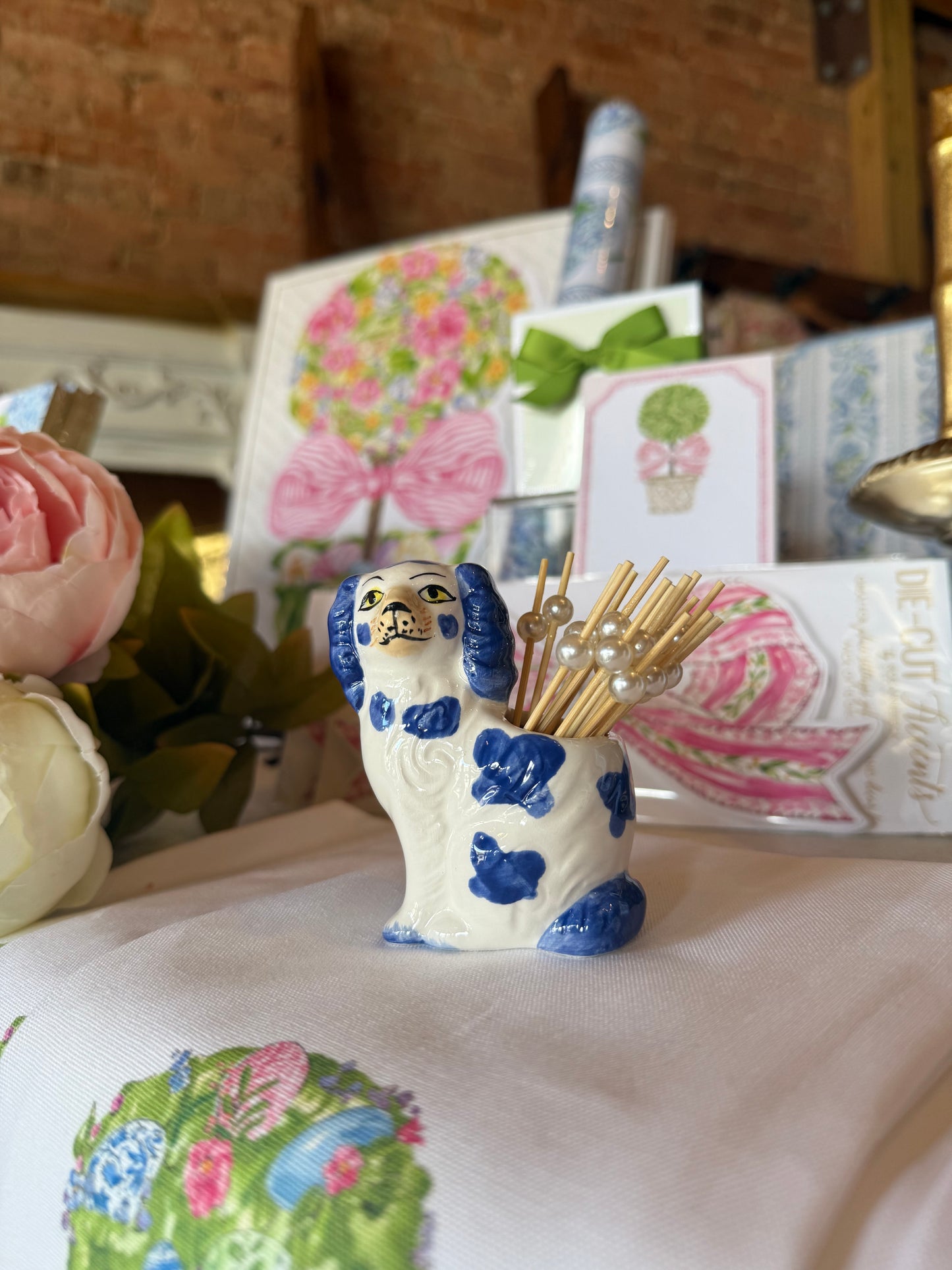 Staffordshire Dog w/20 Picks in Giftbox