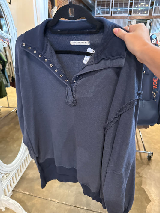 Navy Free People  Topa