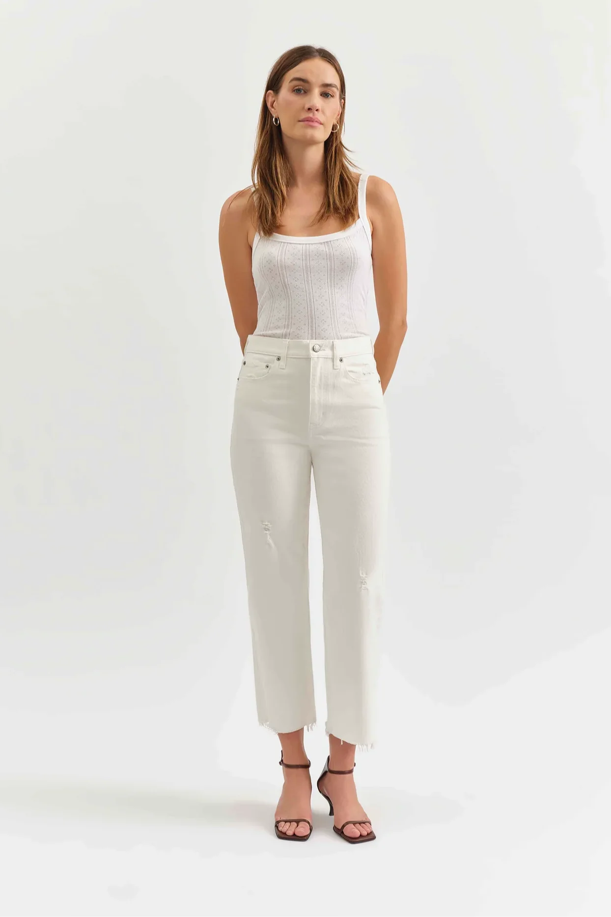 Sundaze Crop Swan