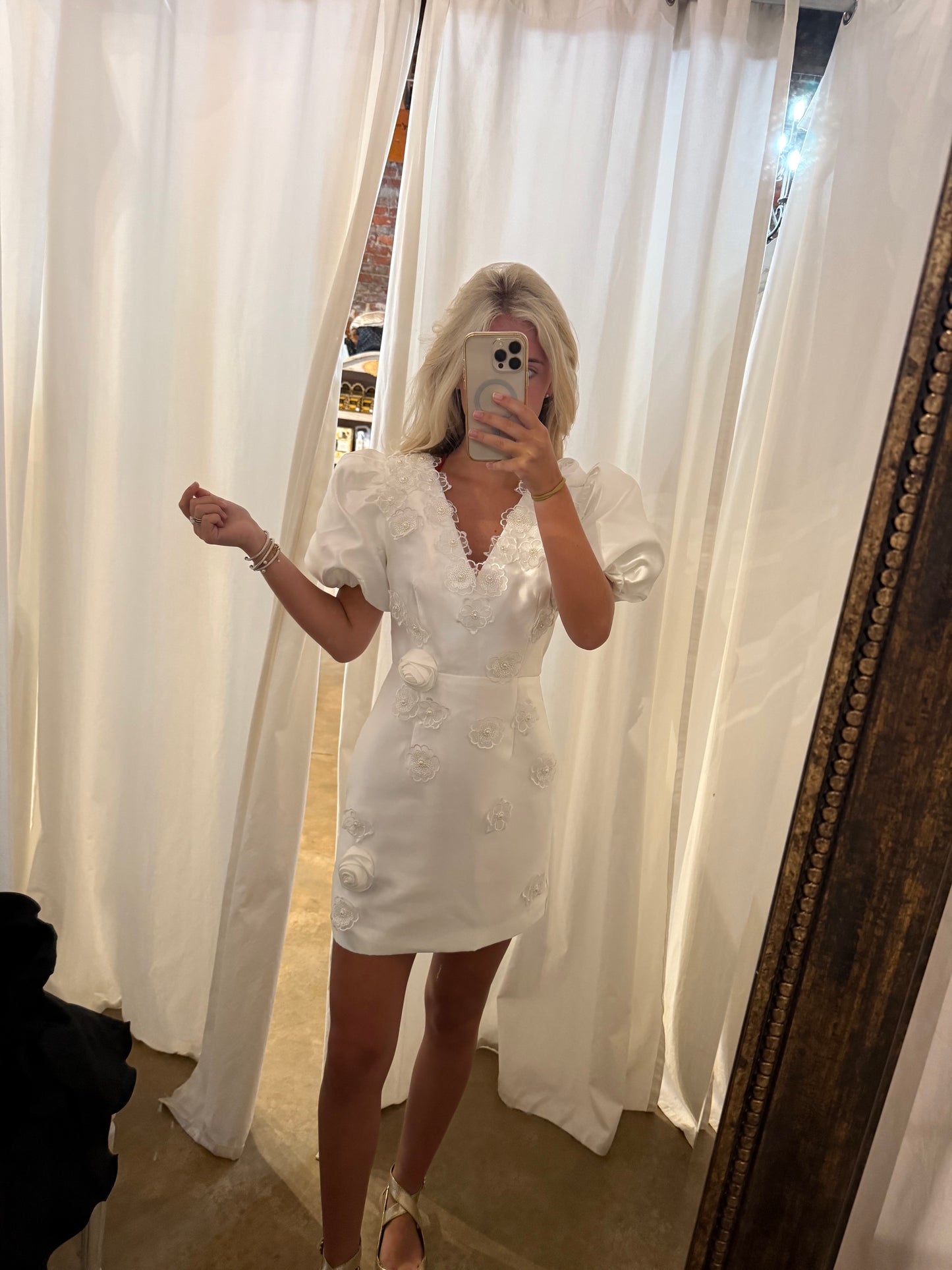 Elliatt White Bridal Cocktail