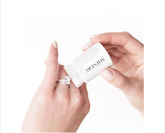 Shinery Radiance Brush