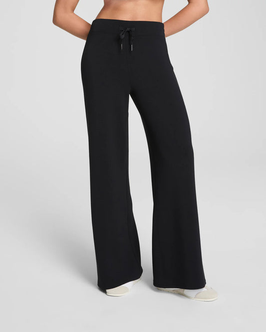 Timeless Black Air Essential Wide Leg Pant
