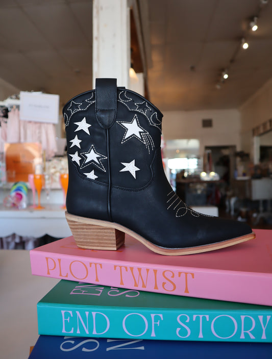Valecia Black Star Boots