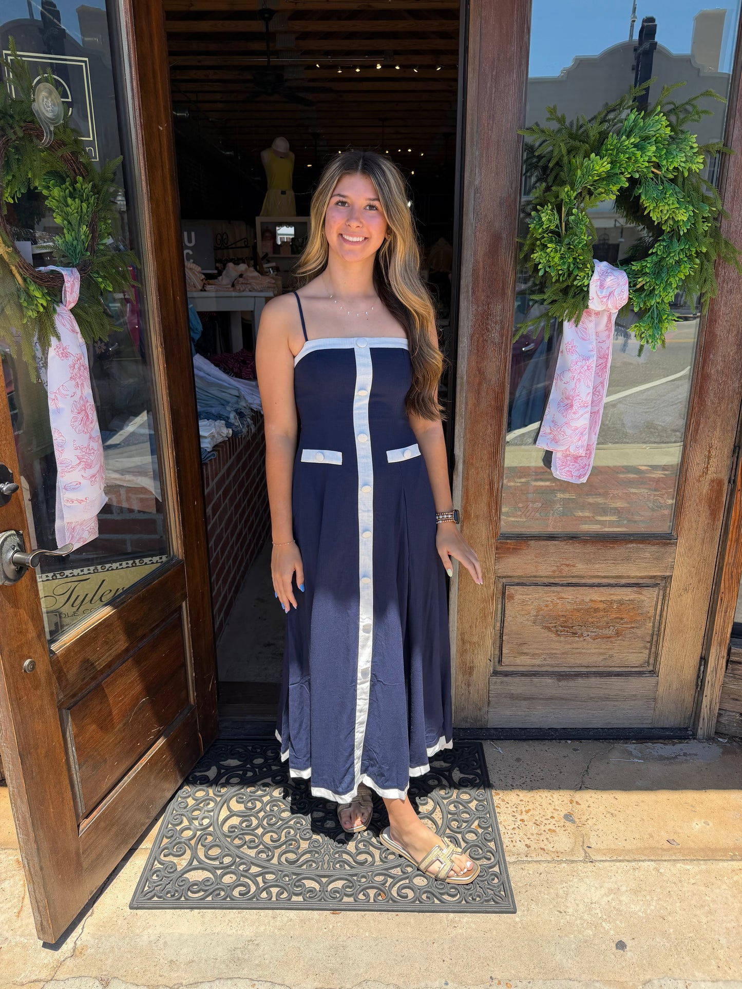Linen Contrast Detail Back Bow Midi Dress