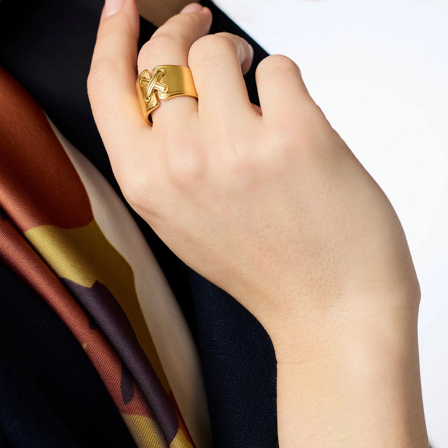 Essex Ring Gold
