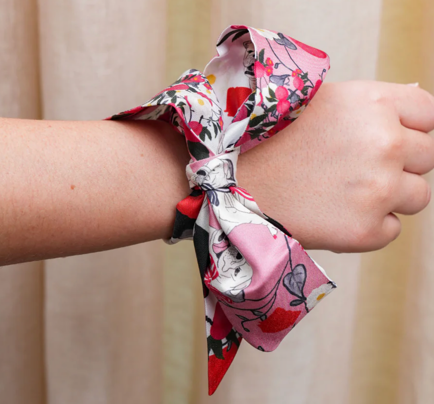 Black & Red Heirloom Scarflette