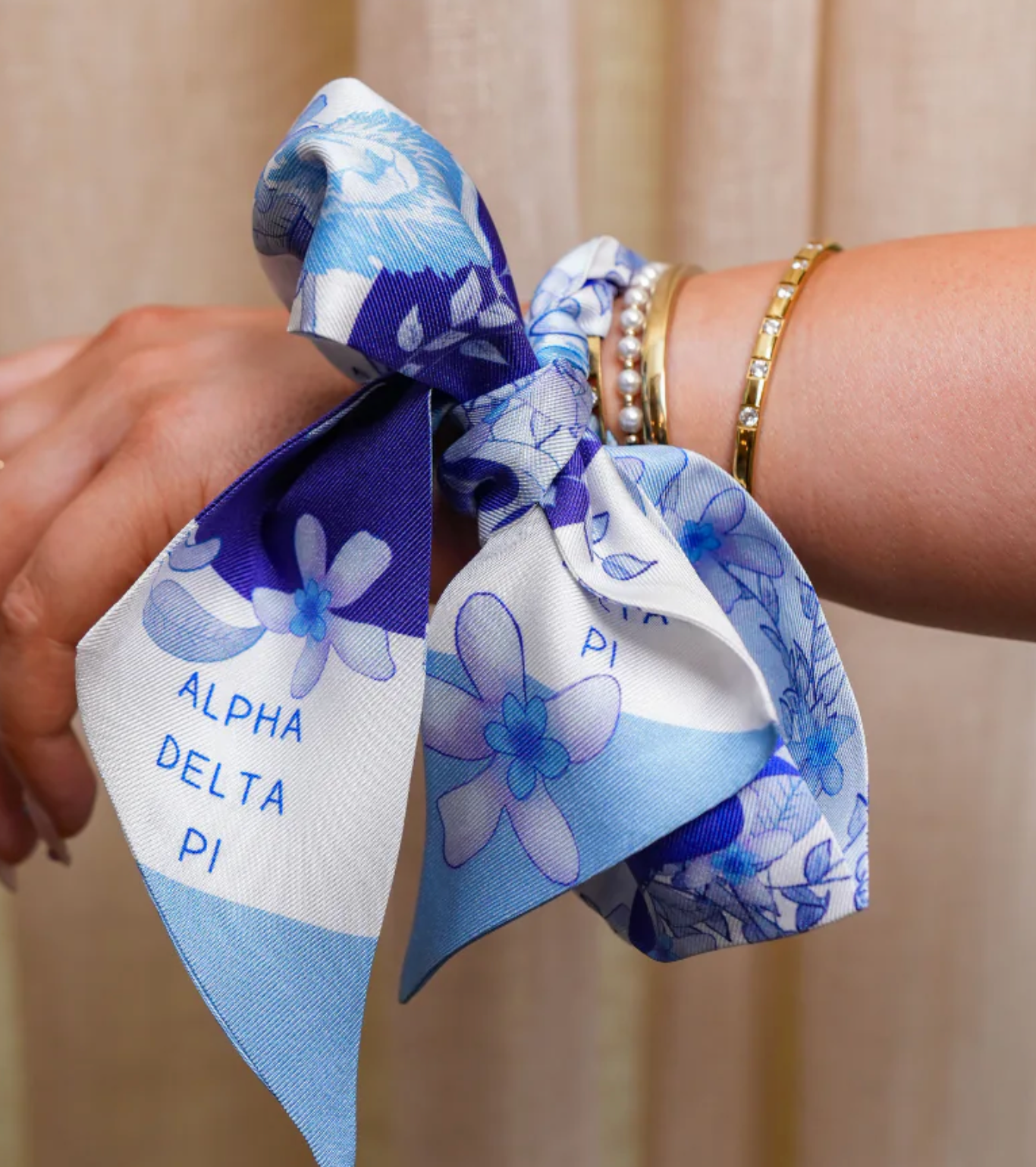 Alpha Delta Pi Heirloom Scarflette