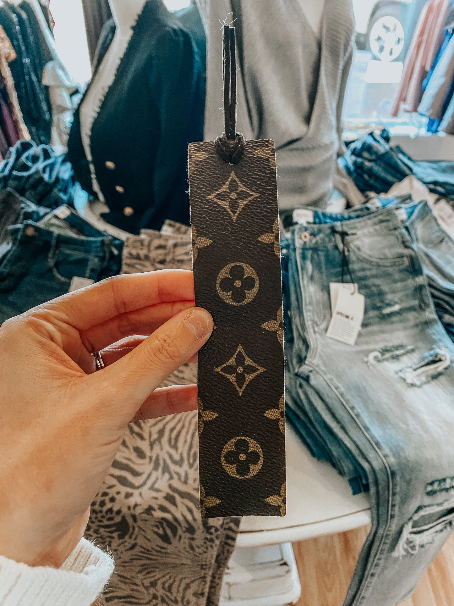 LV Bookmark