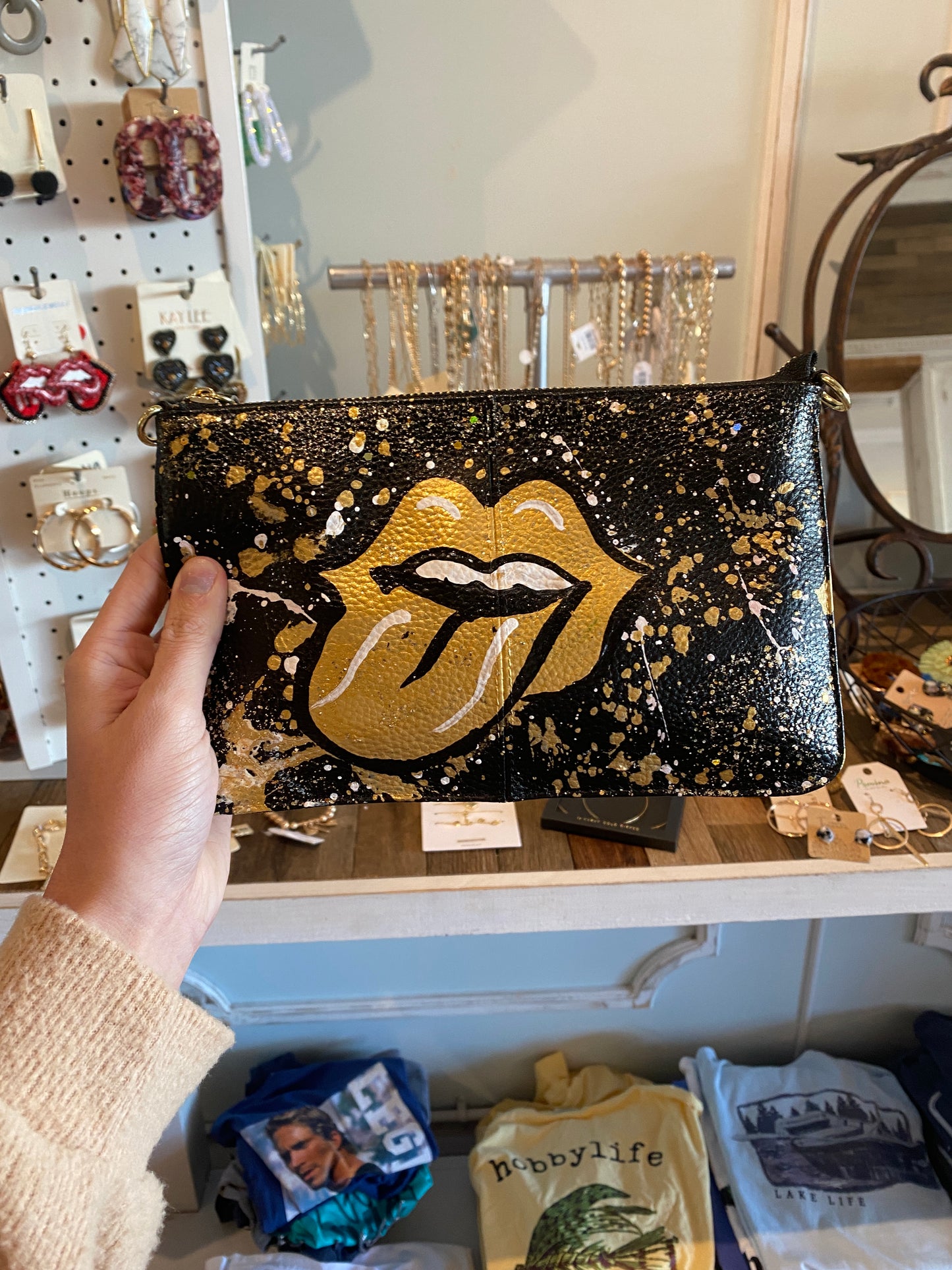 Lips Crossbody