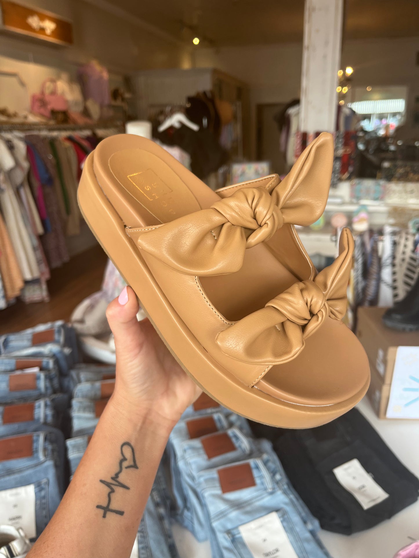 Kiki Camel Sandals